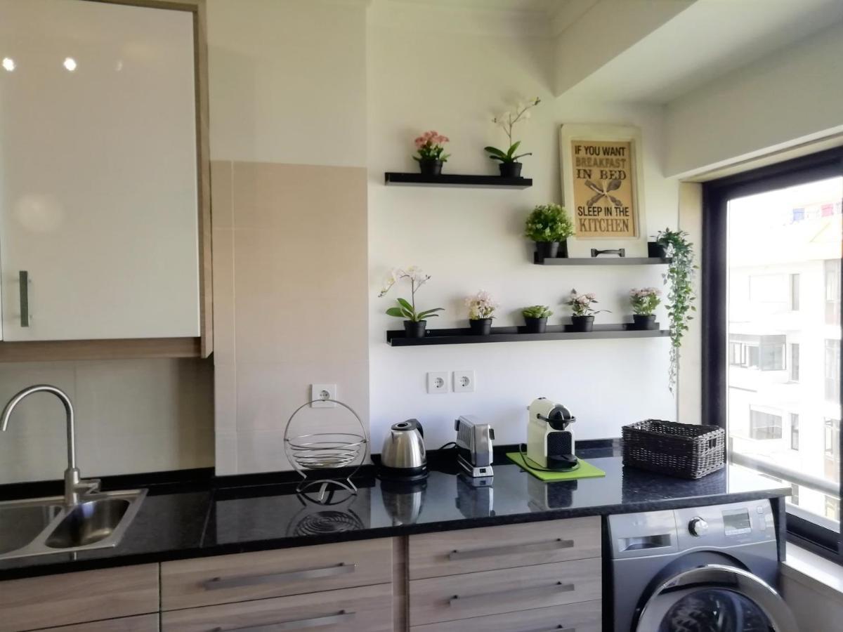 Large Apartment Near The Beach And Lisbon Costa de Caparica Buitenkant foto
