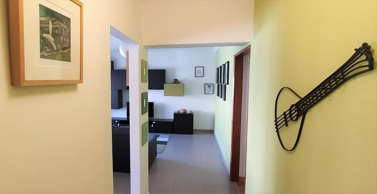 Large Apartment Near The Beach And Lisbon Costa de Caparica Buitenkant foto