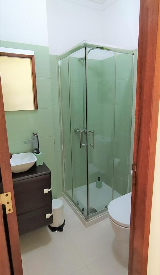 Large Apartment Near The Beach And Lisbon Costa de Caparica Buitenkant foto