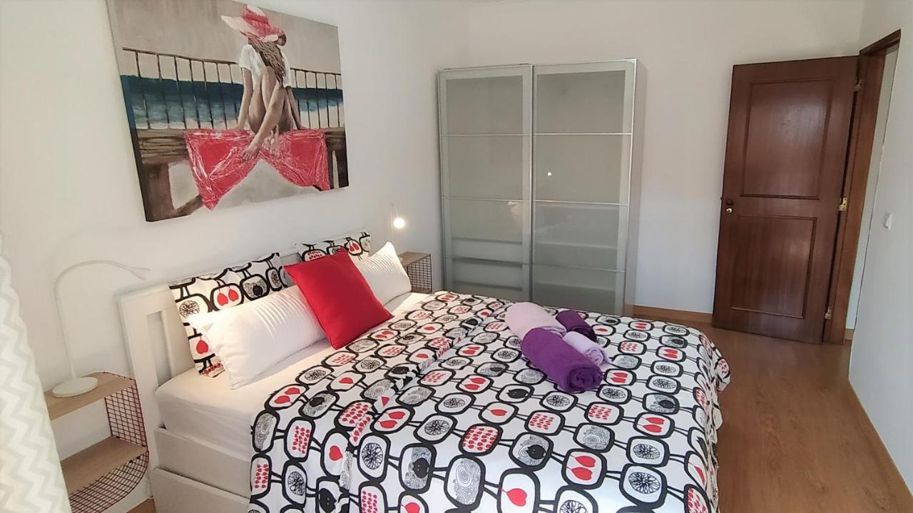 Large Apartment Near The Beach And Lisbon Costa de Caparica Buitenkant foto