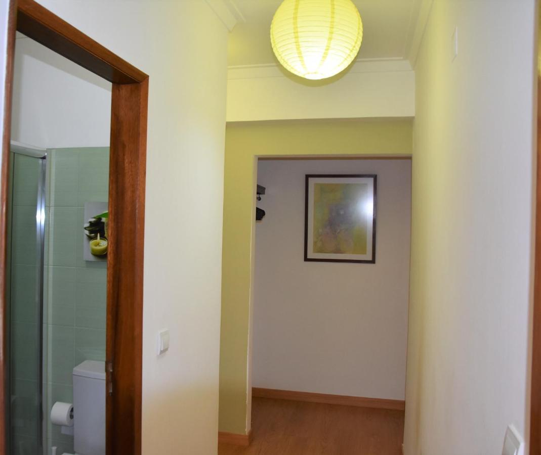 Large Apartment Near The Beach And Lisbon Costa de Caparica Buitenkant foto
